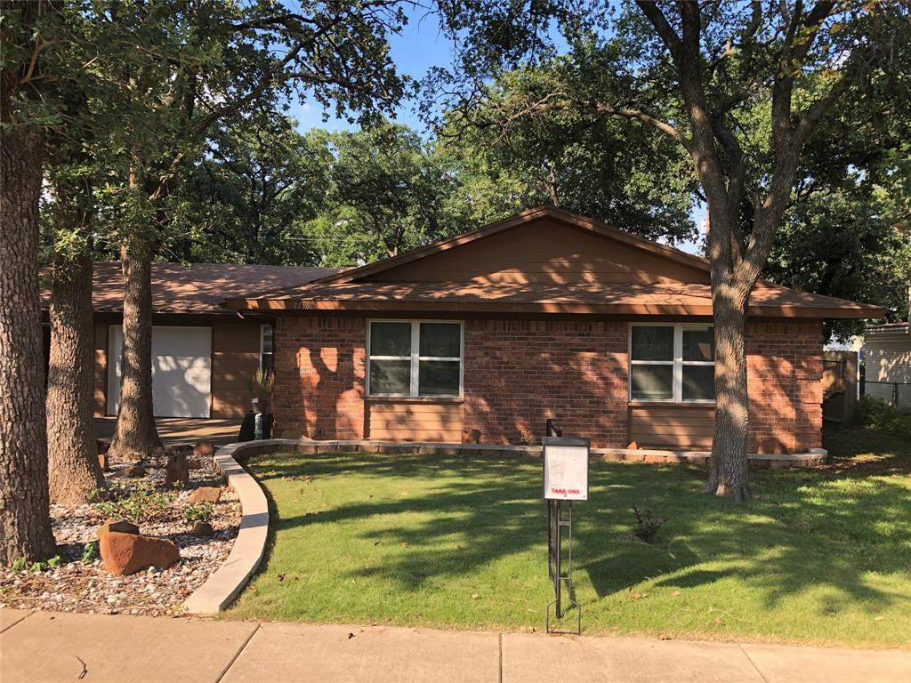 1156 Jerry Lane - Photo 1