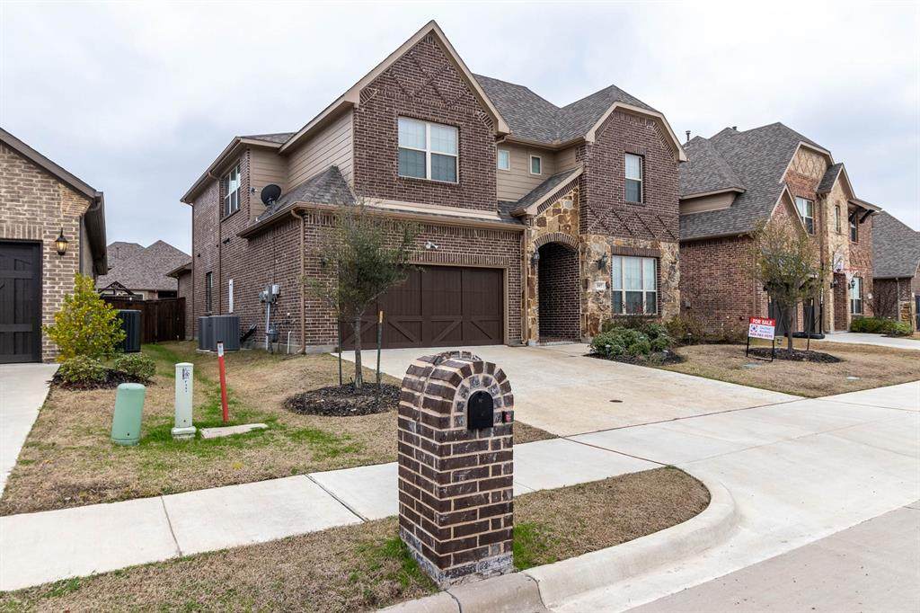 597 Mountcastle Drive - Photo 1
