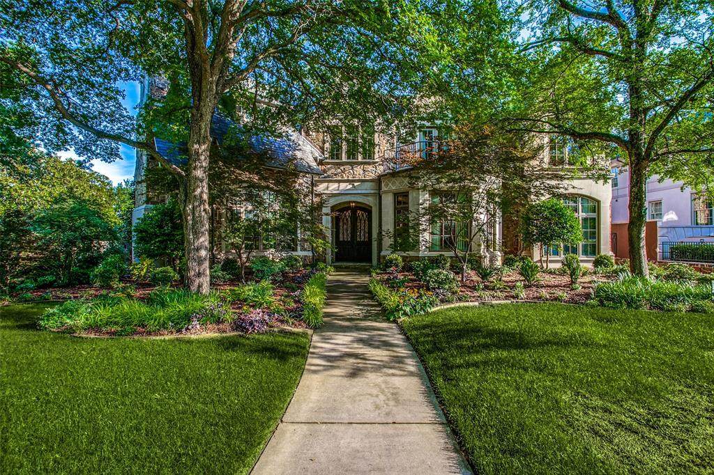 4201 Versailles Avenue - Photo 1