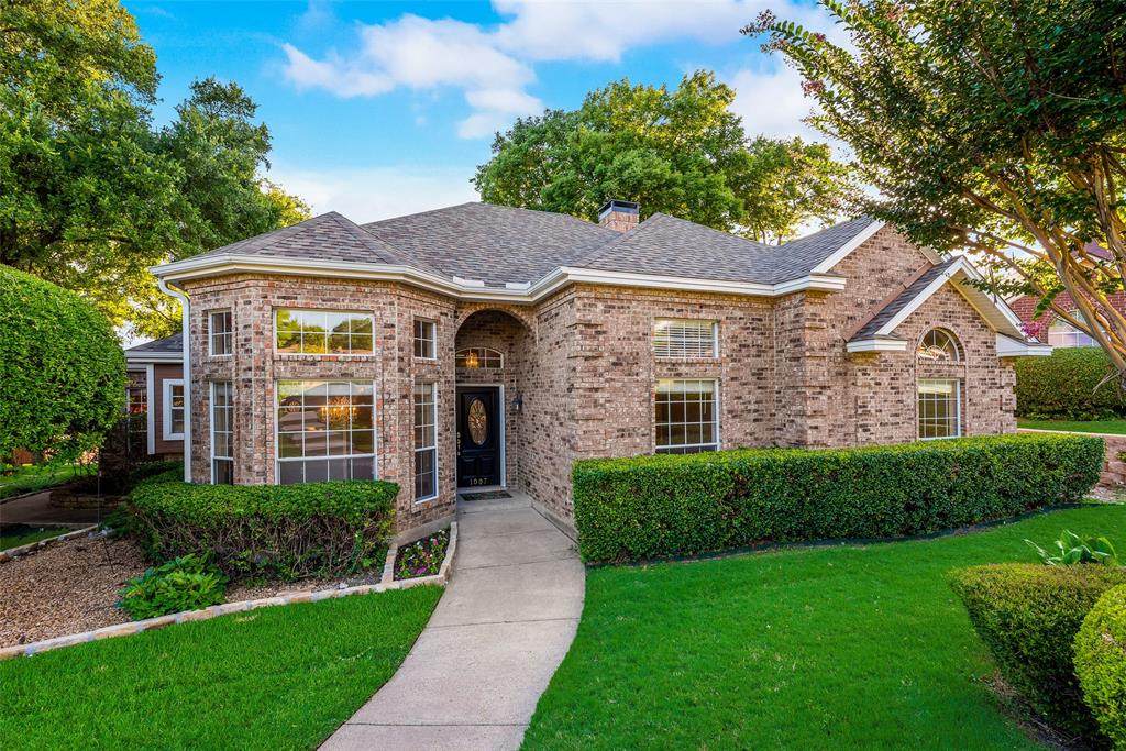 1007 Alta Vista Court - Photo 1