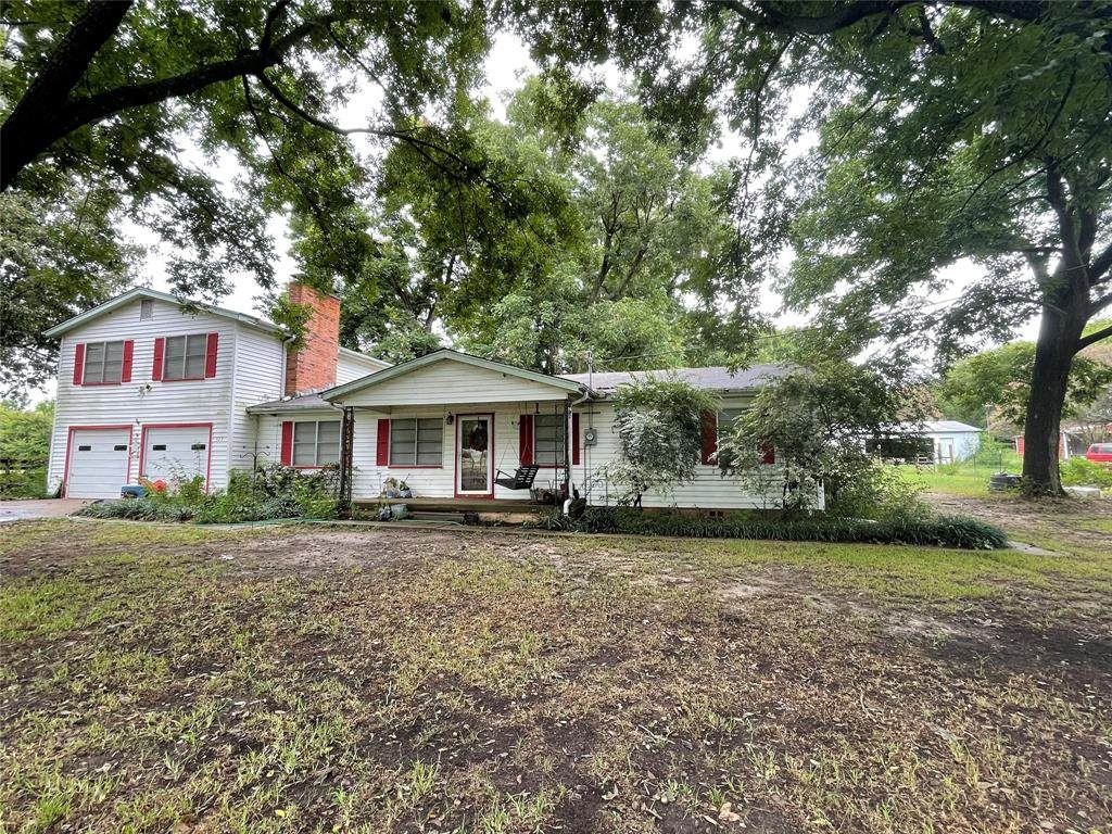 522 County Road 1388 - Photo 1