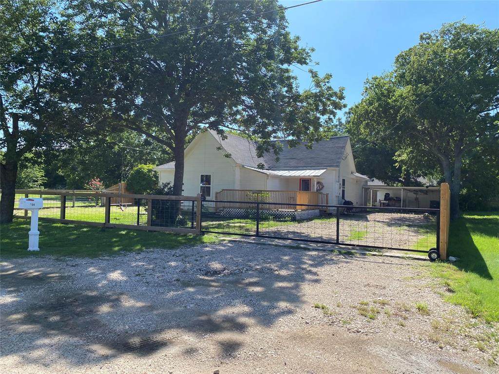 640 West Avenue - Photo 1
