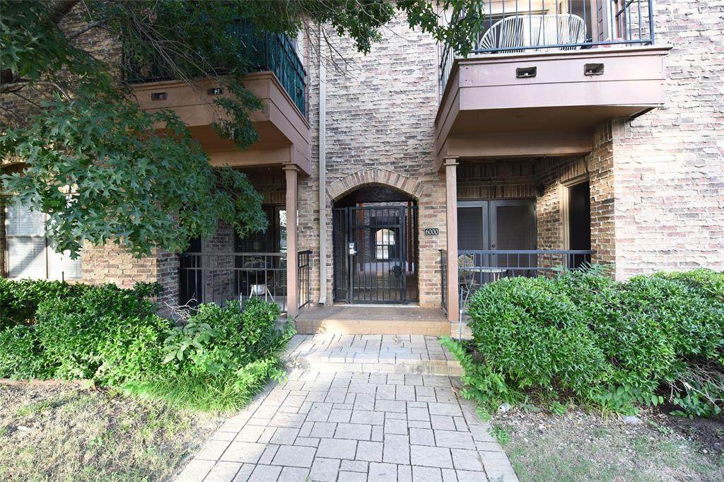 6002 Auburndale Avenue - Photo 1