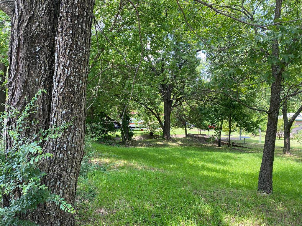 501 Morton Street - Photo 1