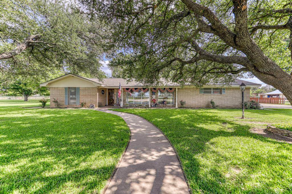 155 Hillcrest Drive - Photo 1