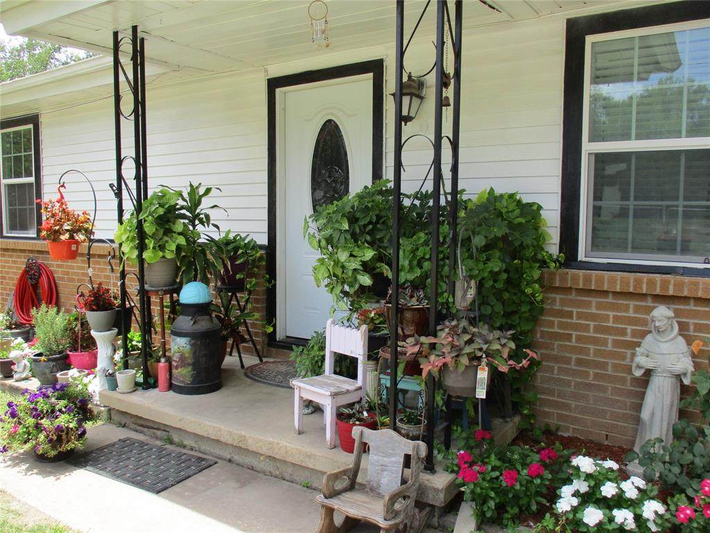 1103 15th Street - Photo 1
