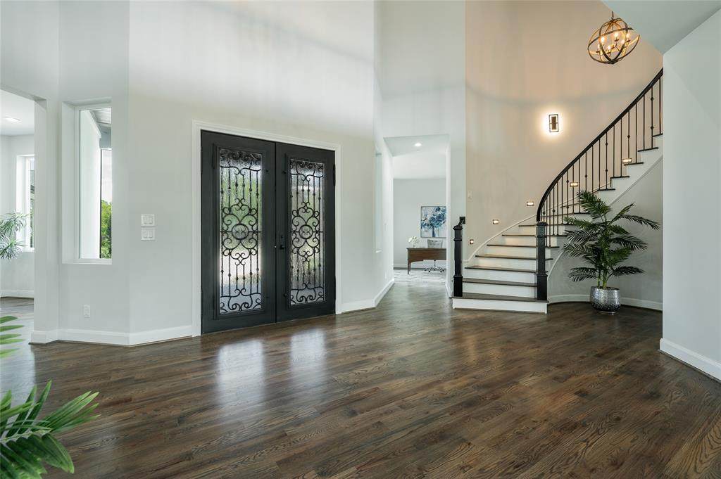 11041 Lawnhaven Road - Photo 1