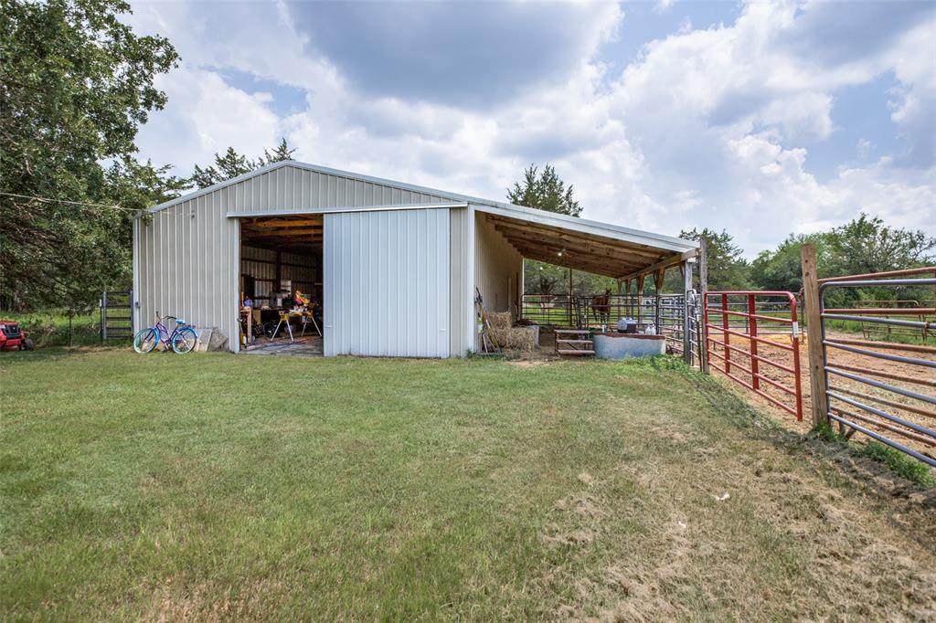 633 County Road 3140 - Photo 1