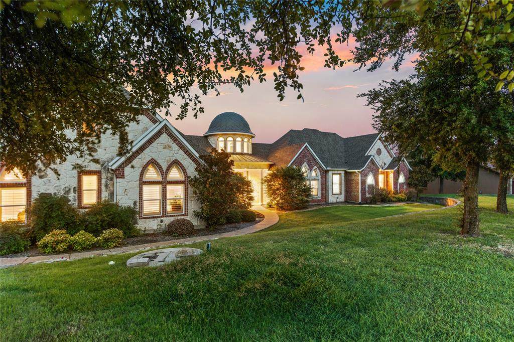 800 Stowe Lane - Photo 1