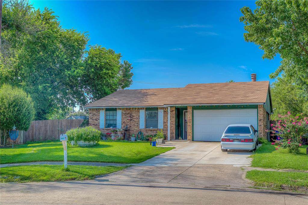 401 Woodcrest Way - Photo 1