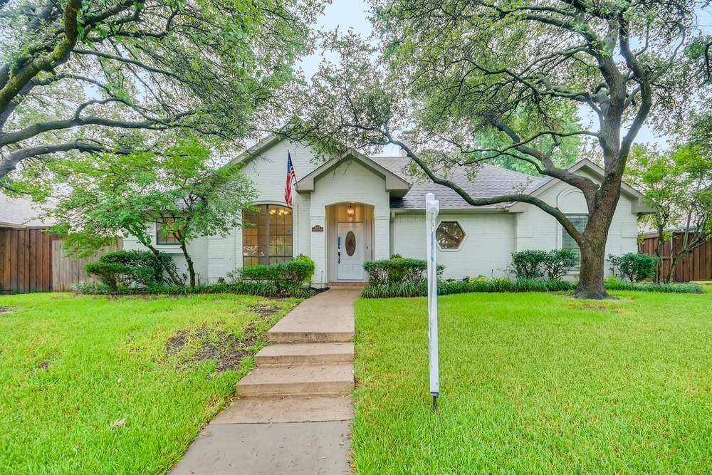 605 Raven Lane - Photo 1