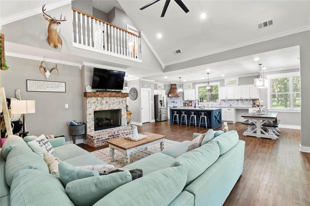 113 Lark Drive - Photo 1