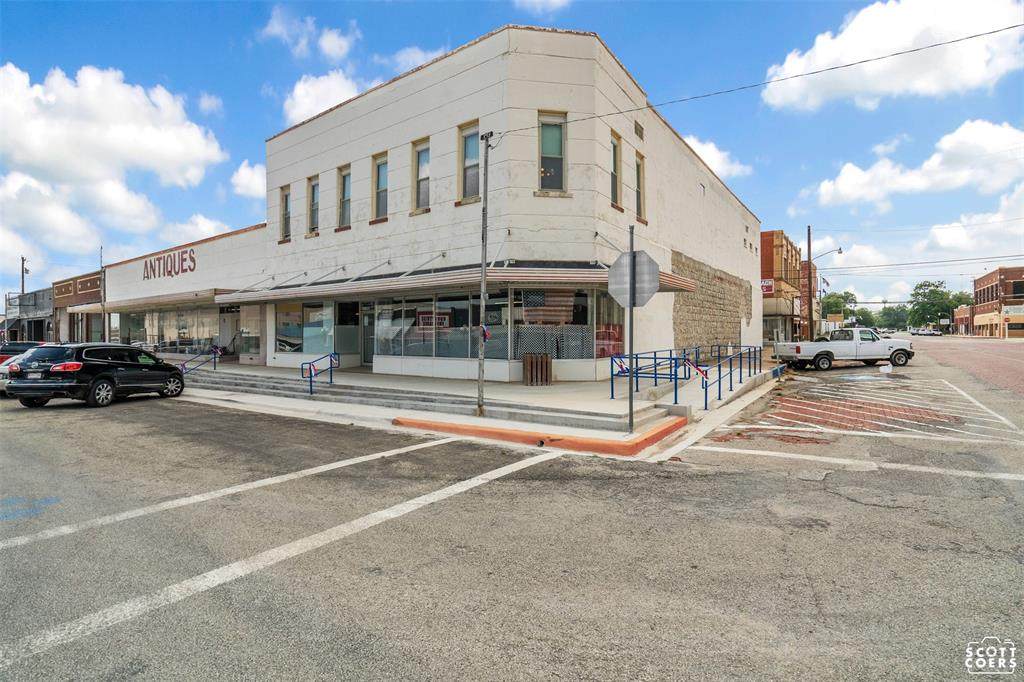 200 Commercial Avenue - Photo 1