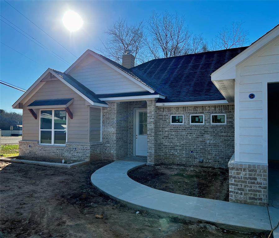 101 Woodhaven Drive - Photo 1