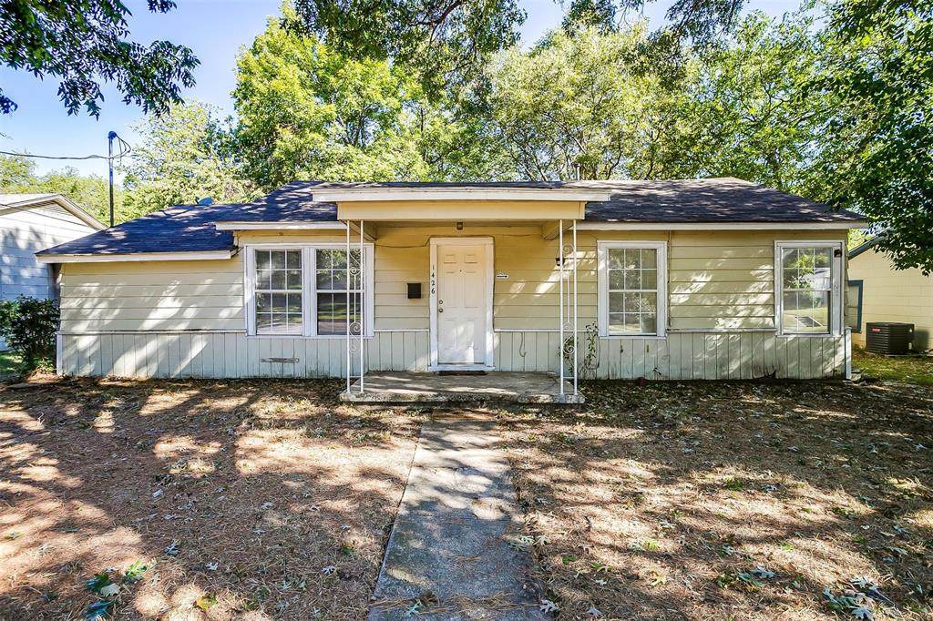 1424 Panhandle Street - Photo 1