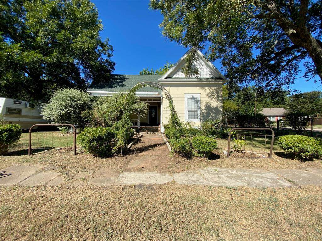 307 Chapman Street - Photo 1