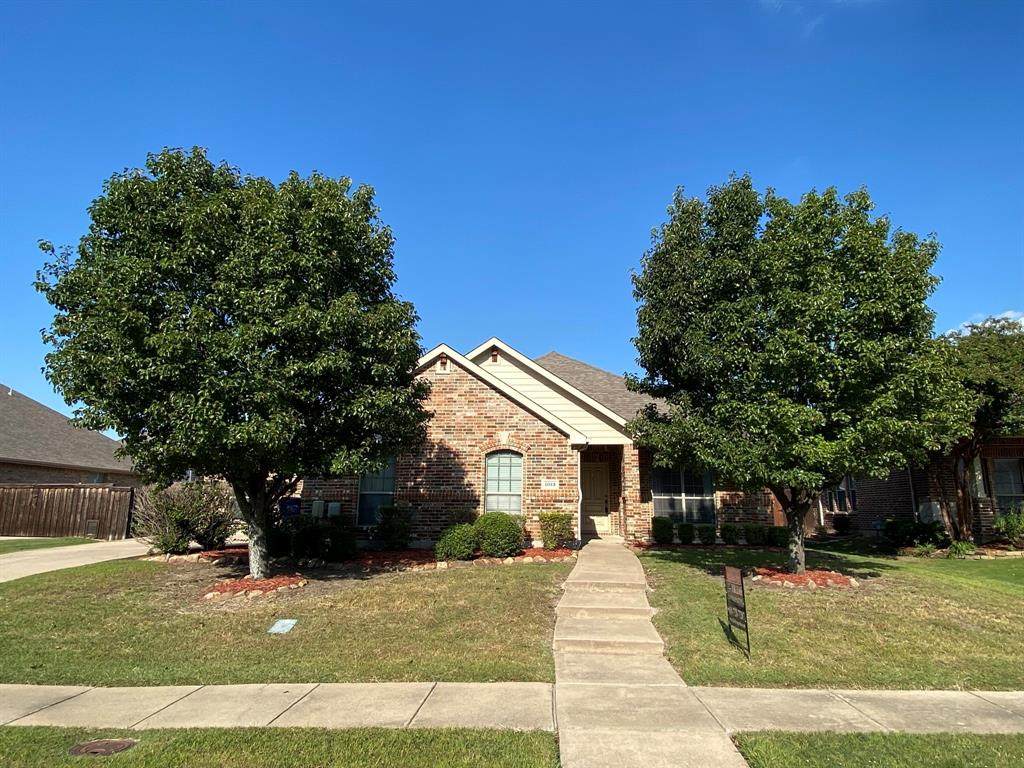 1013 Eagle Nest Avenue - Photo 1