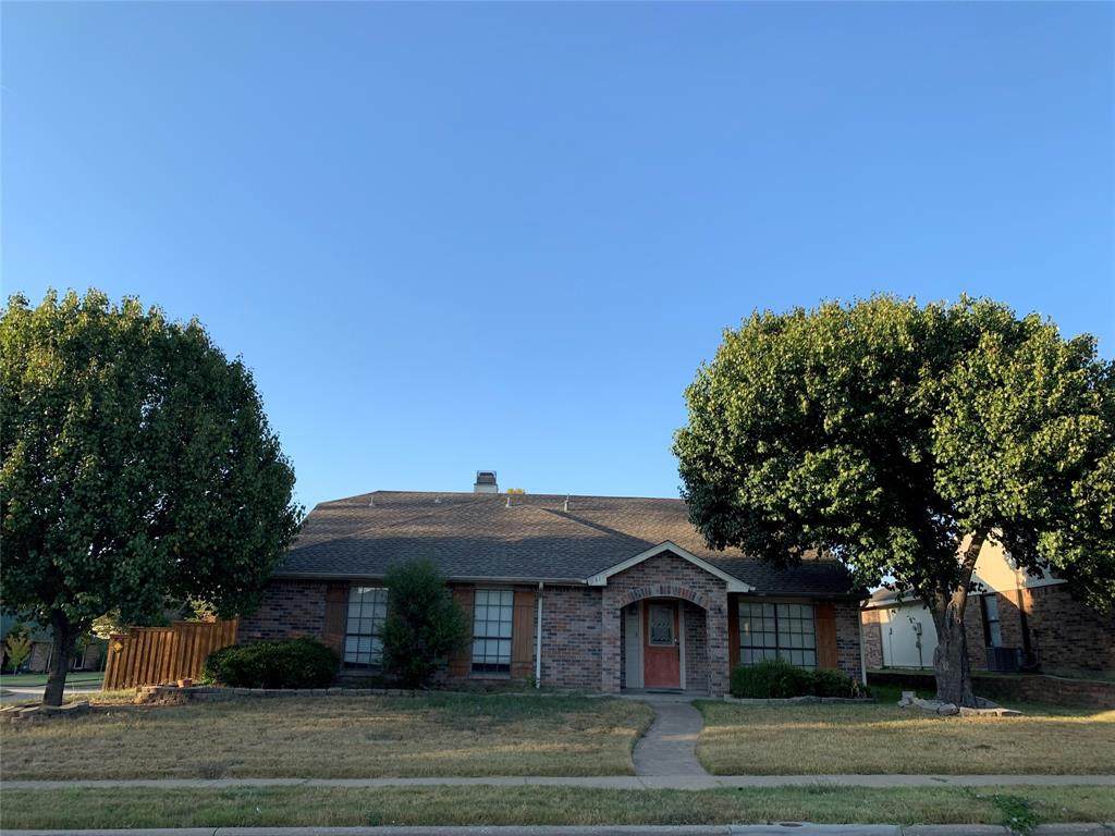 541 Goliad Drive - Photo 1