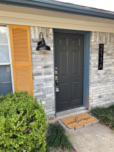 213 Anderson Street - Photo 1