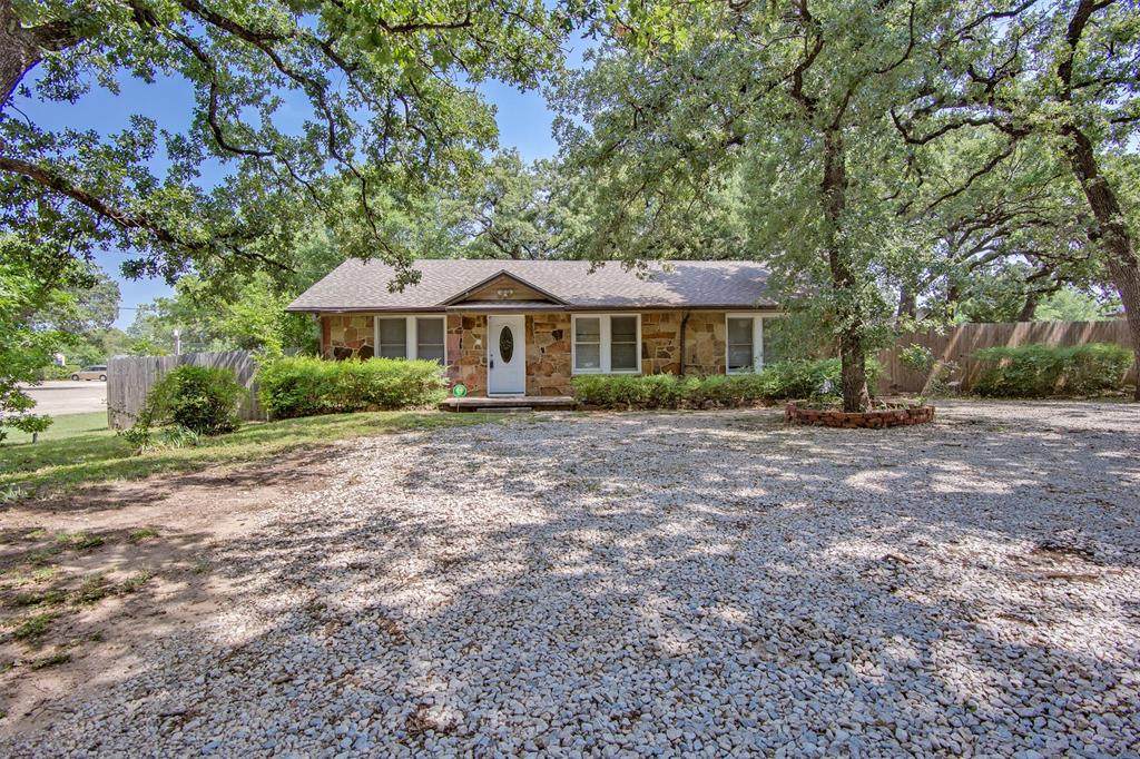 1020 Pipeline Road - Photo 1