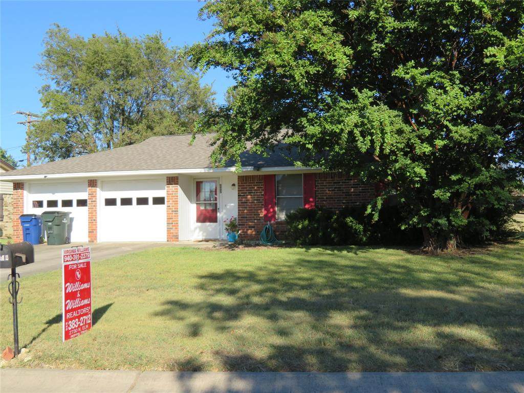202 Carolyn Drive - Photo 1