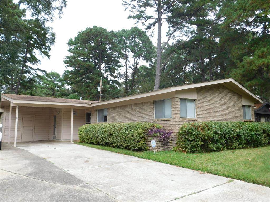1124 Francais Drive - Photo 1