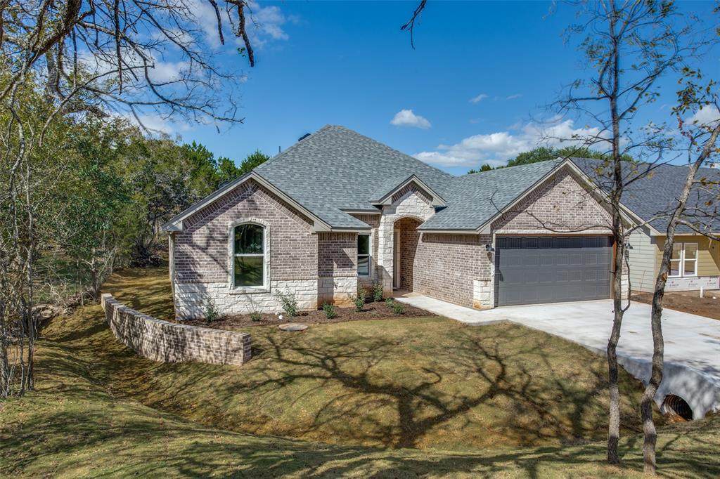 2516 Hillcrest Drive - Photo 1
