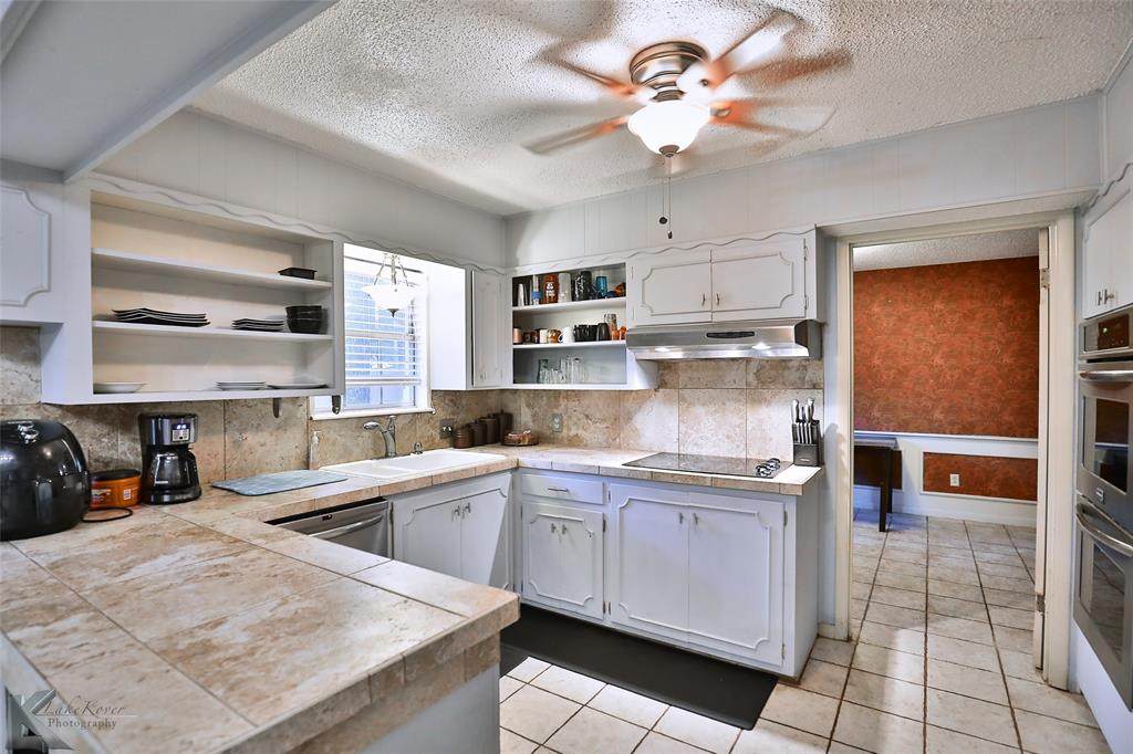 4081 10th Street - Photo 1