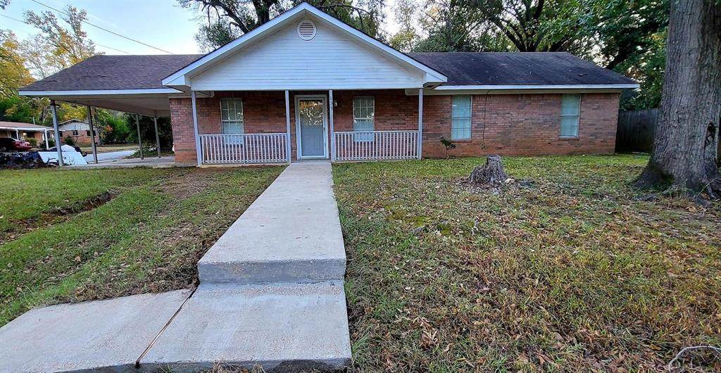 635 Richardson Drive - Photo 1