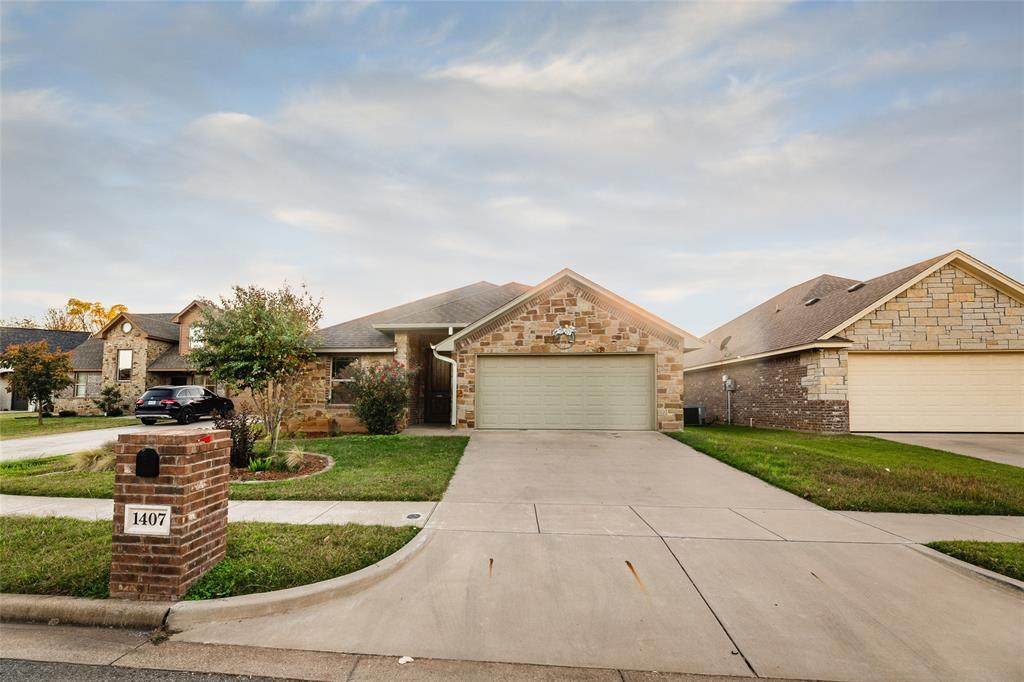 1407 Lauren Lane - Photo 1
