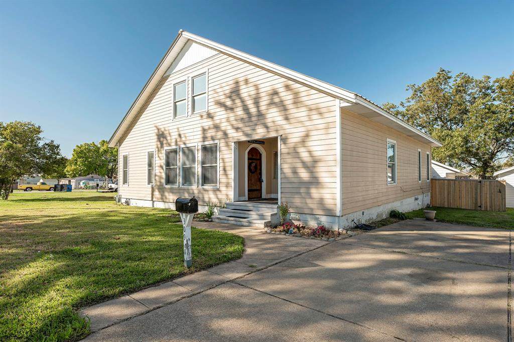 309 Lane Street - Photo 1