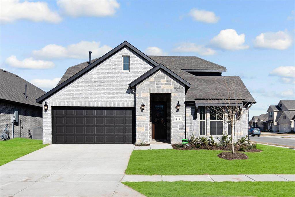 519 Bradley Drive - Photo 1