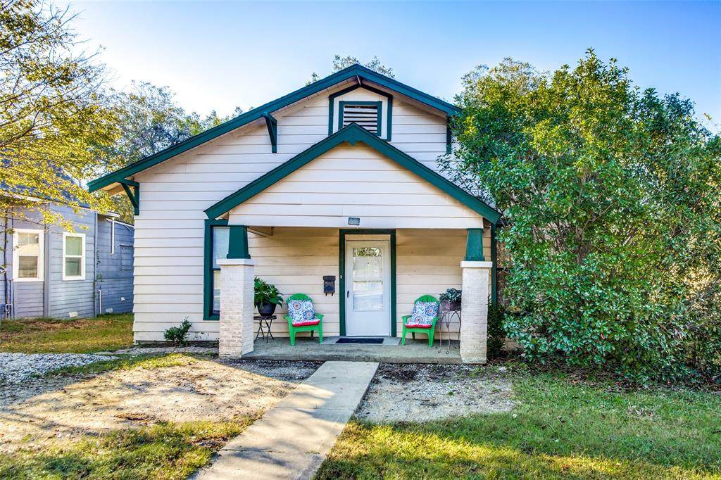 220 Heron Street - Photo 1