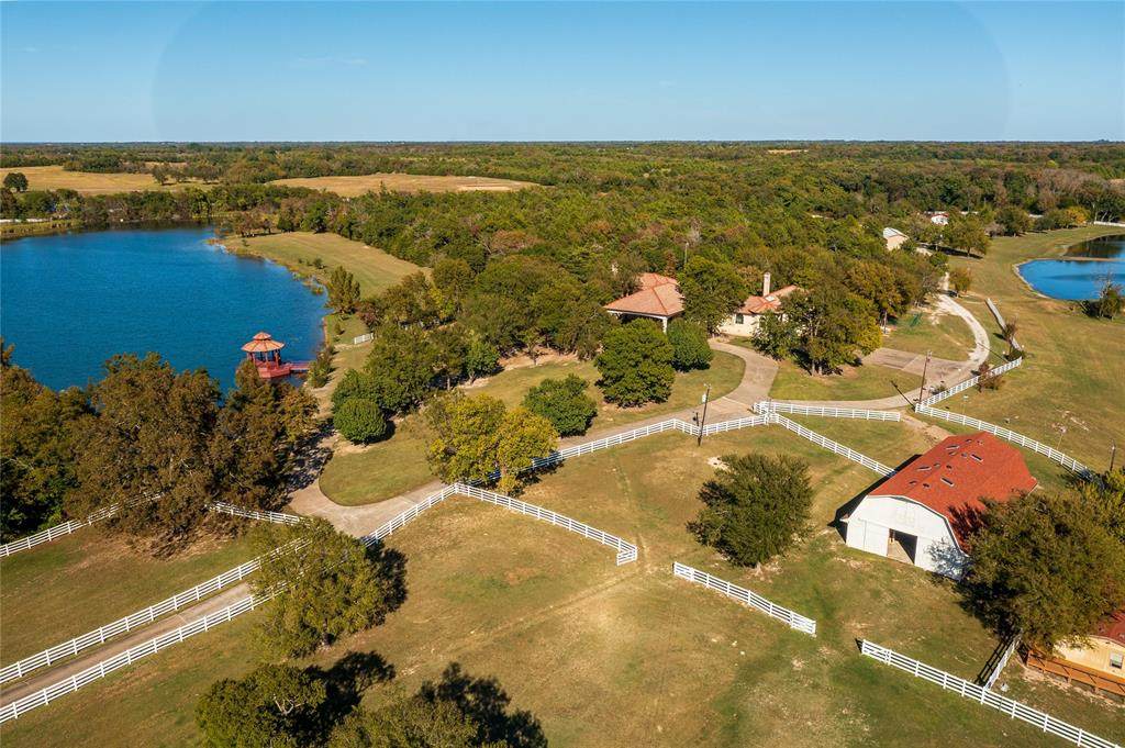 3057 County Road 4245 - Photo 1