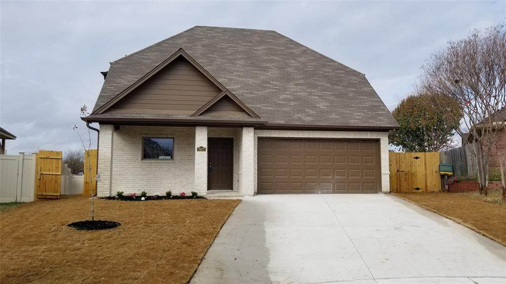 7877 Waxwing Circle - Photo 1