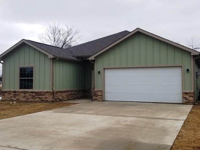 151 Westview Drive - Photo 1