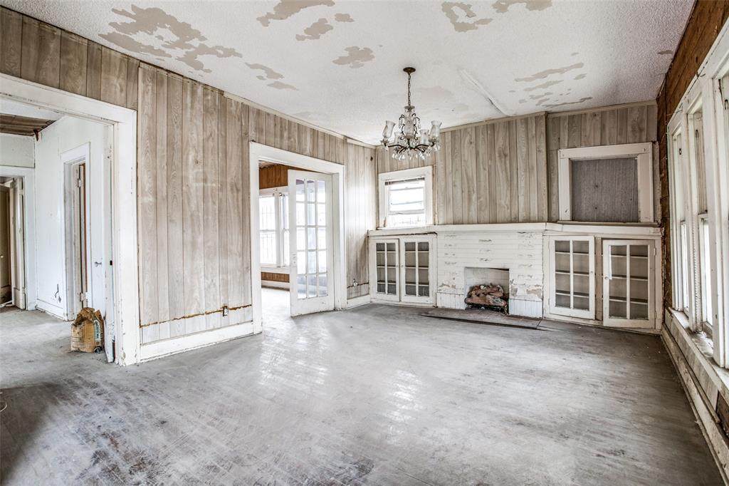 4606 Junius Street - Photo 1