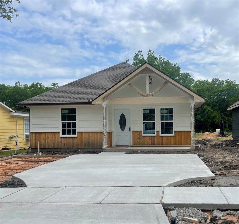 519 Colbert Avenue - Photo 1