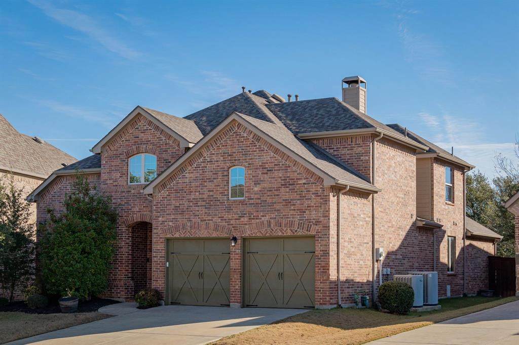 8520 Silverleaf Circle - Photo 1