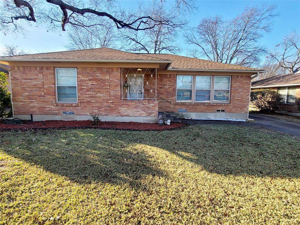 1830 Viewcrest Drive - Photo 1