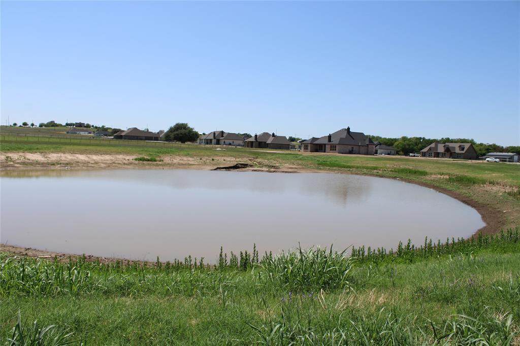 1048 Paradise Parkway - Photo 1