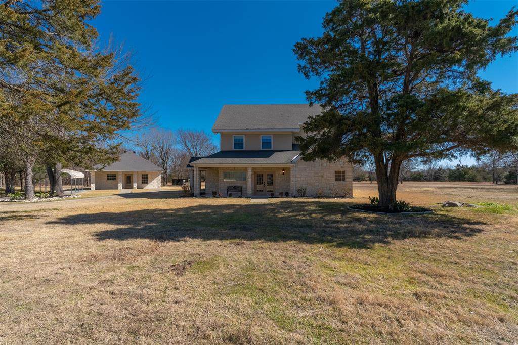 5201 Fm 2101 - Photo 1