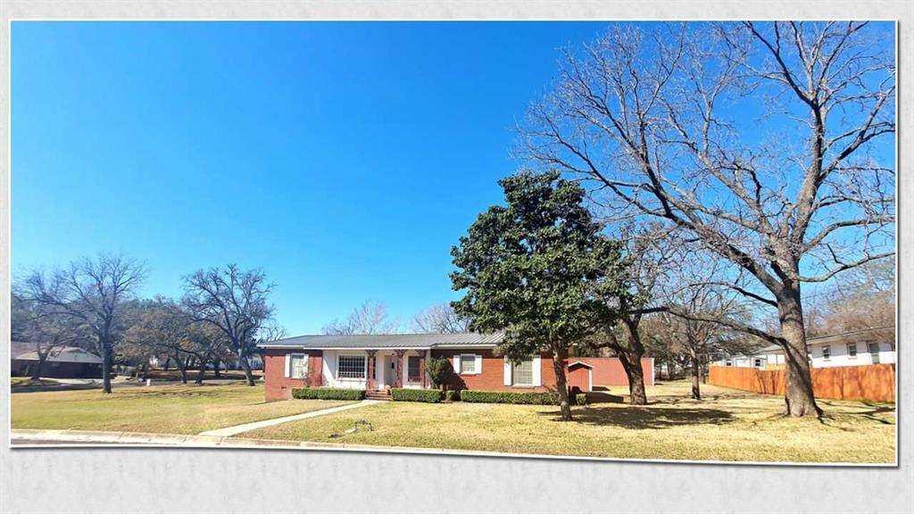 204 Arnold Street - Photo 1