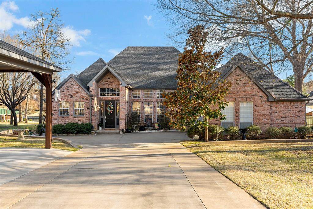 122 Avery Lane - Photo 1