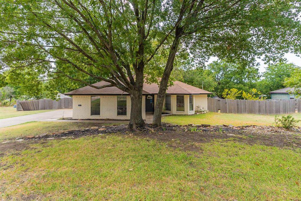 311 Lonquist Road - Photo 1