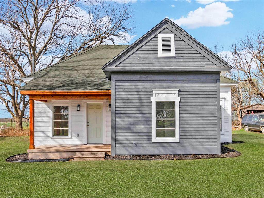 706 Harrel Avenue - Photo 1