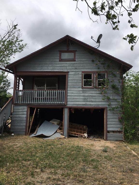 800 Neches Street - Photo 1