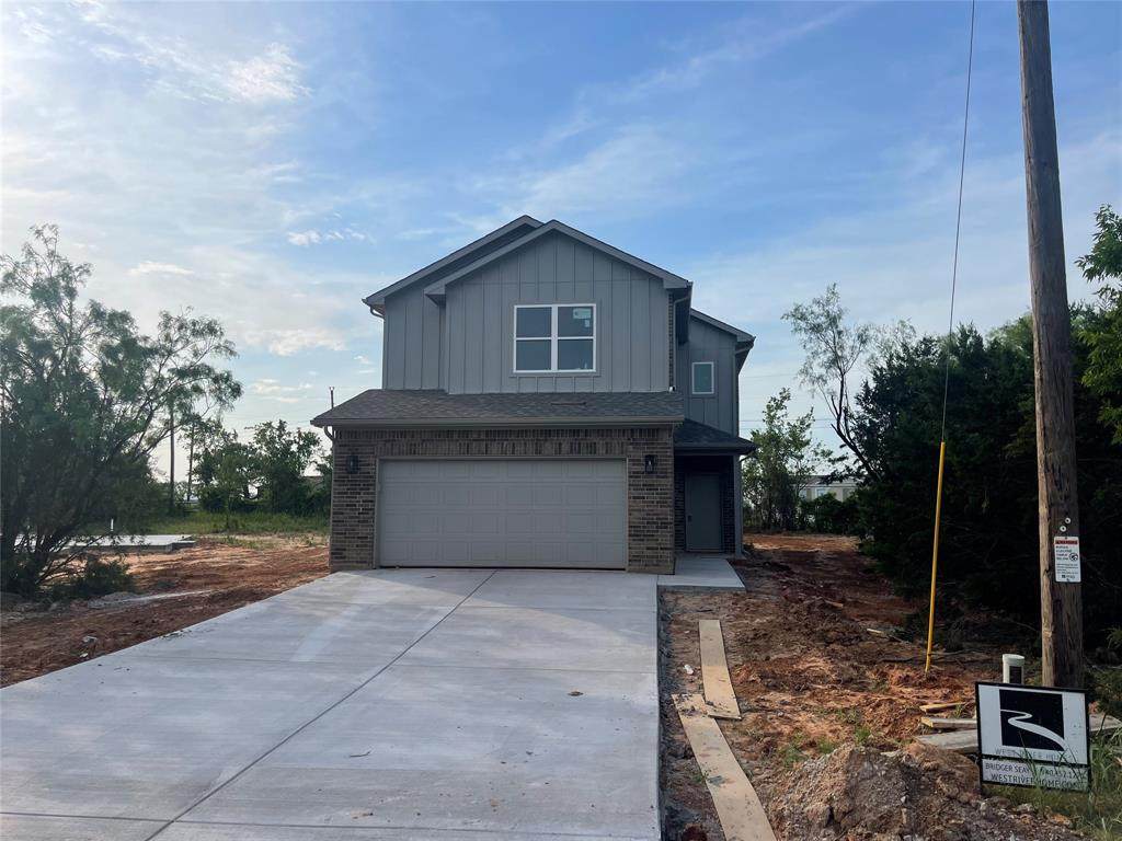 5613 Belaire Circle - Photo 1