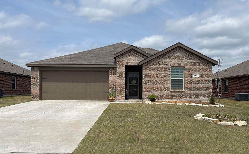 407 Pine Hollow Way - Photo 1
