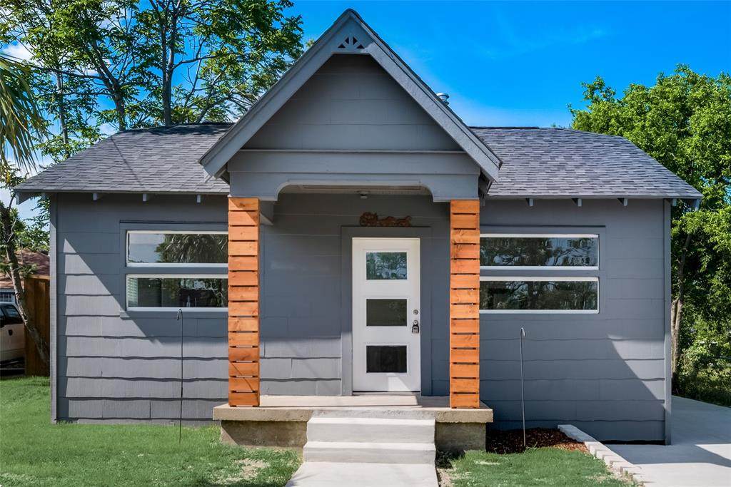 2735 Grafton Avenue - Photo 1